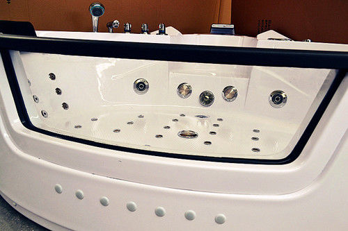 カップル1520 x 1520 x 590mmのための流行の大きいジャクージの渦の浴槽 サプライヤー