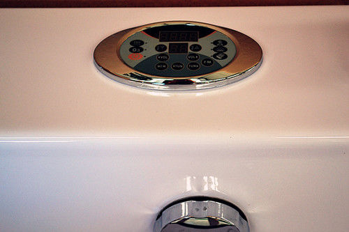 二重ジャクージの渦の浴槽の小さく深い浸るたらいの計算機制御Ssサポート サプライヤー